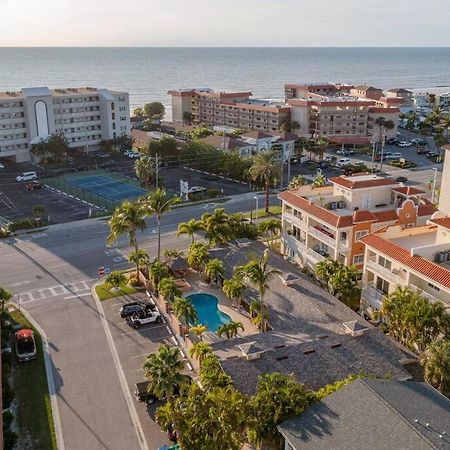 Walk To The Beach And Restaurants! - Coconut Villa'S Suite 2 St. Pete Beach Exterior foto