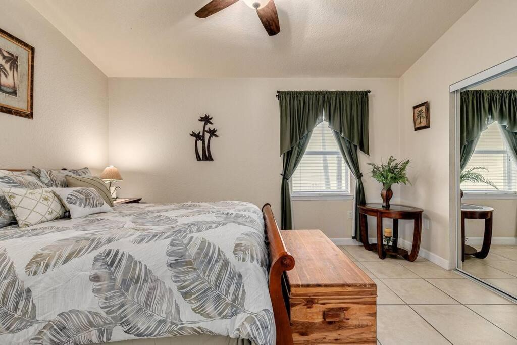 Walk To The Beach And Restaurants! - Coconut Villa'S Suite 2 St. Pete Beach Exterior foto